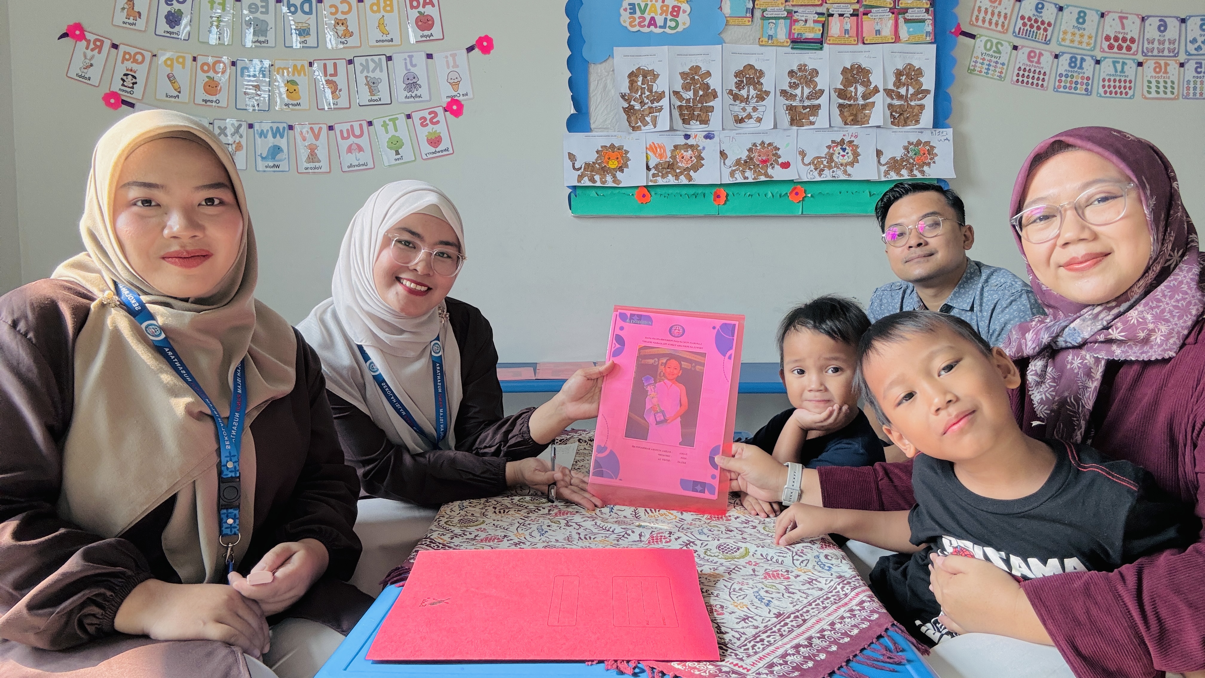 Kemitraan Erat dengan Orang Tua